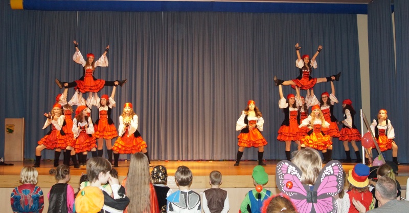 Tanz-Frösche des Tus Linter beim Kinderfasching 2019